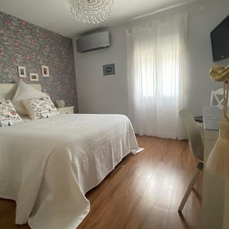 Apartamento La Biblioteca En Cuenca Куэнка Экстерьер фото