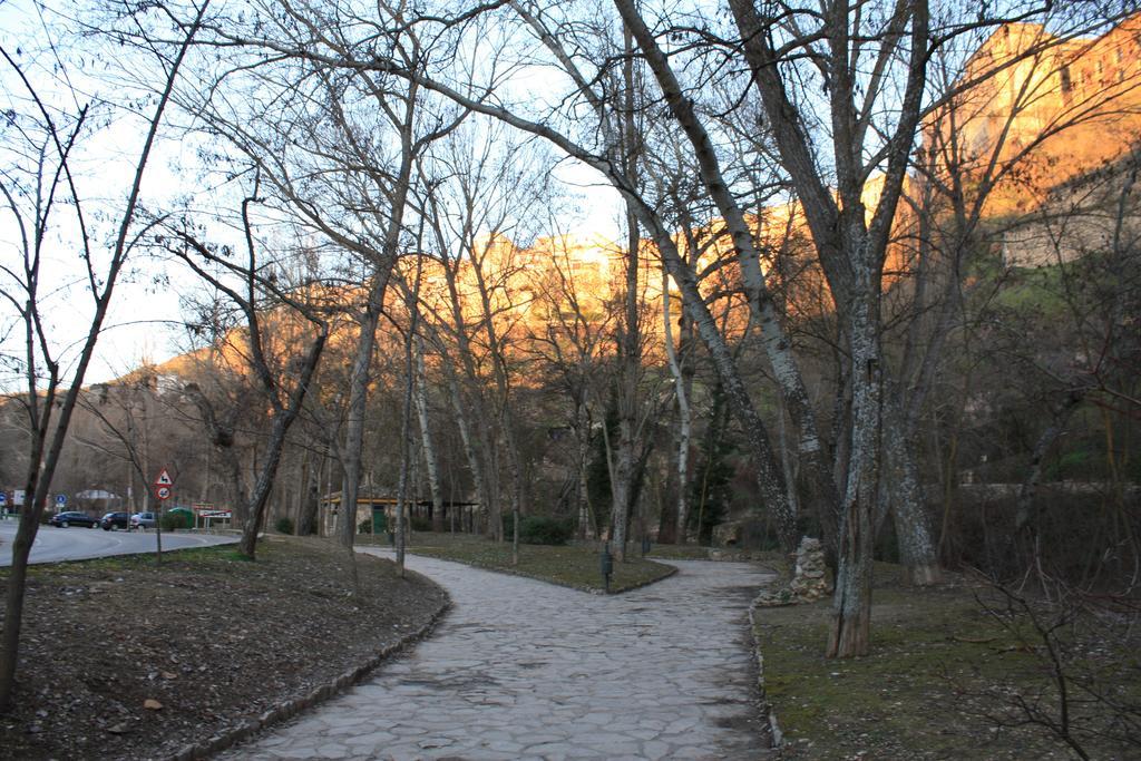 Apartamento La Biblioteca En Cuenca Куэнка Экстерьер фото