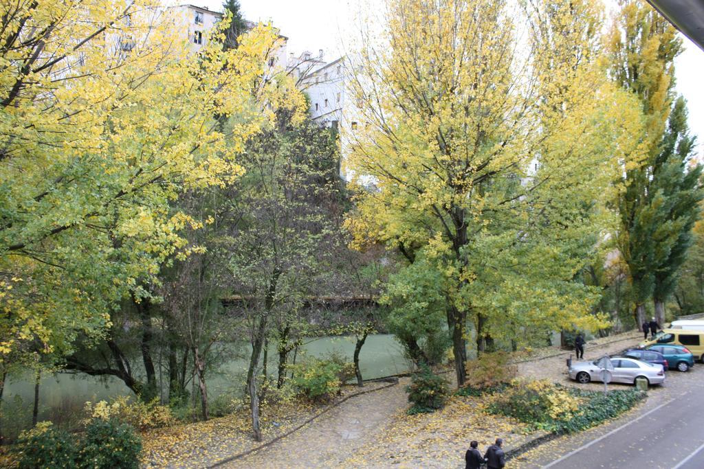Apartamento La Biblioteca En Cuenca Куэнка Экстерьер фото